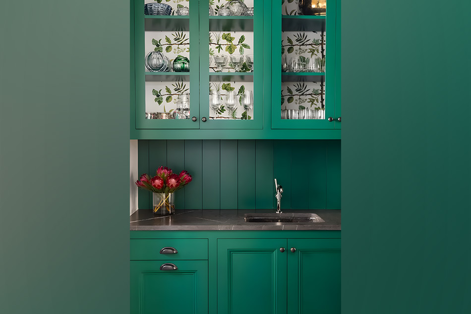 Монтиране на мивка в бюфет